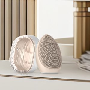 MR-1969 Compact Silicone Facial Brush