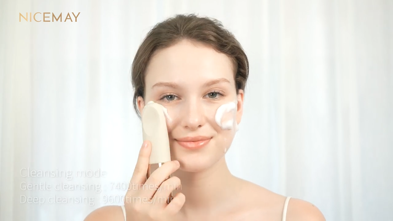 Videocover of MR-1931 Silicone facial cleansing brush